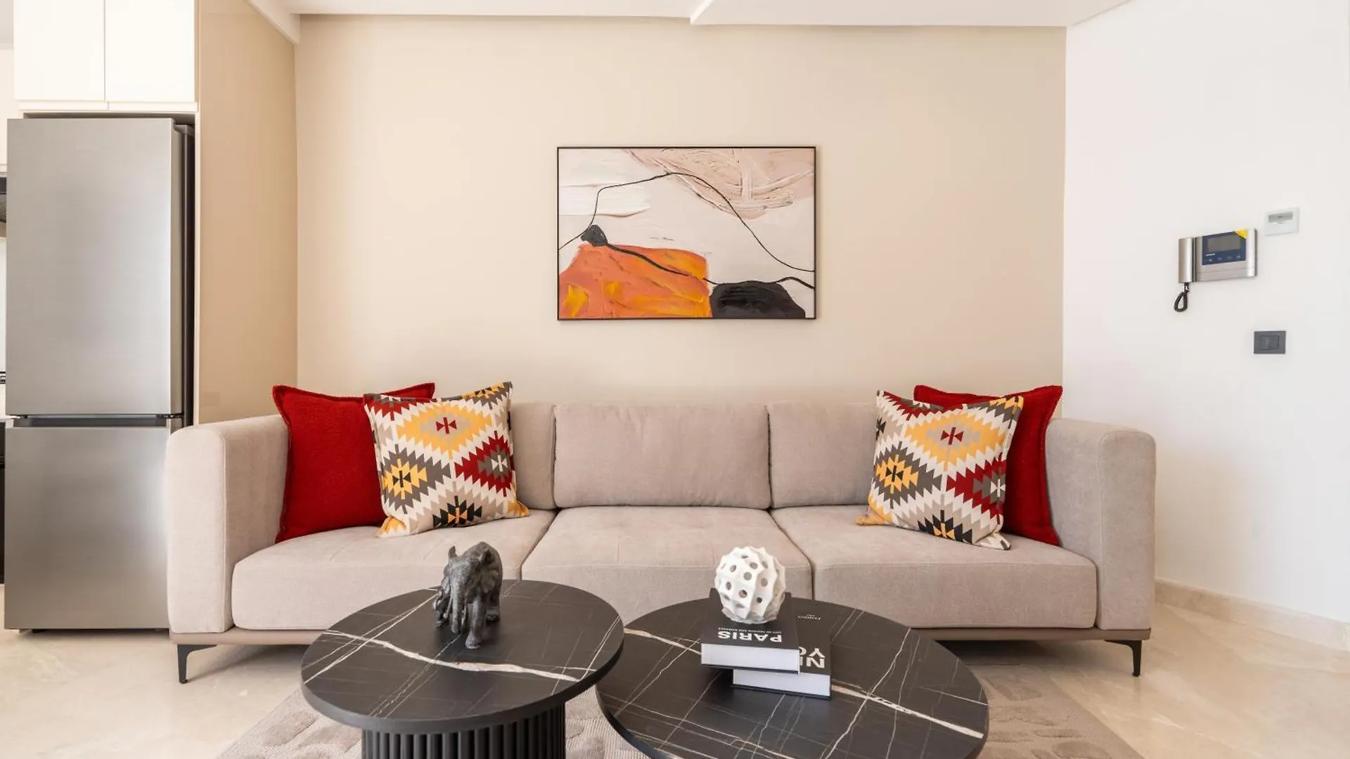 קזבלנקה Modern & Bright Studio Balcony & Parking Maarif דירה